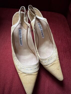 Manolo Blahnik Pale Yellow Slingback Pointed-Toe Pumps
